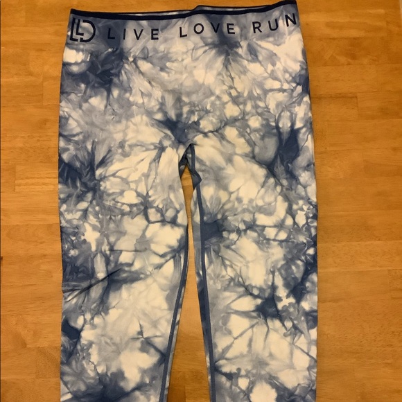 Cute pair of color splashed athletic leggings